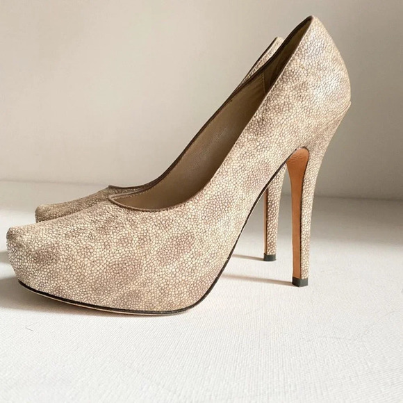 Jean-Michel Cazabat Light Beige  Stingray Skin Classic Round Toe Heels 39.5 - Picture 6 of 14